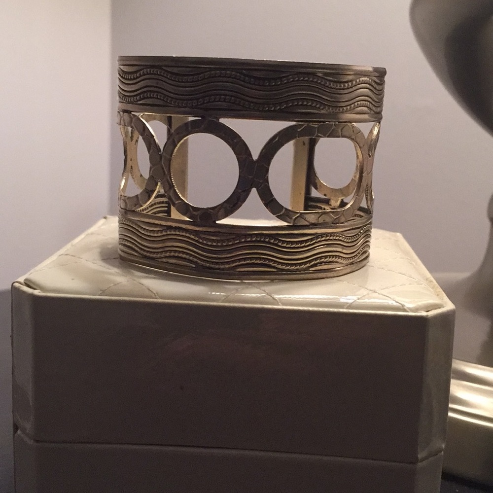 Cuff bracelet